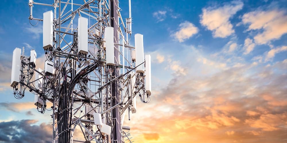 what are 5g cell towers